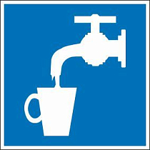 Указательный знак безопасности Питьевая вода